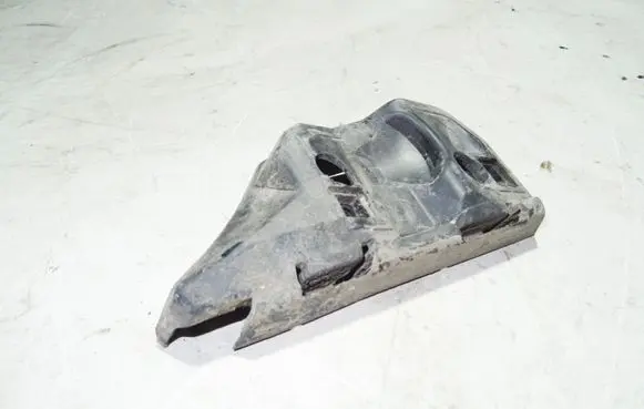 Volvo V50 Front bumper mounting bracket 30655875