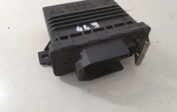 Opel Rekord E2 Ignition relay 0227921006