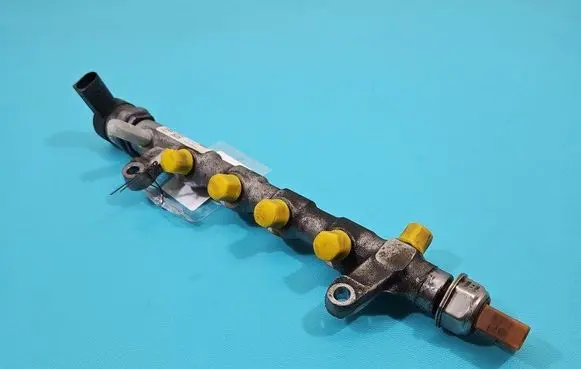 Fuel main line pipe