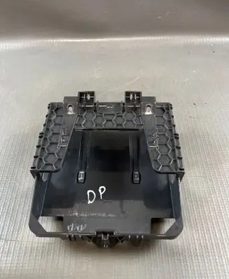 Volkswagen Touran III Navigation GPS unit bracket/holder 5TA857274A