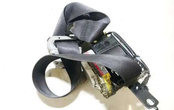 Subaru Legacy Front seatbelt