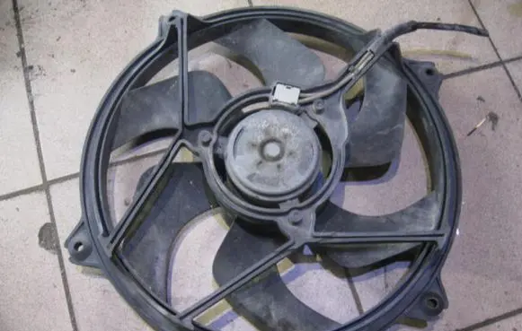 Peugeot 607 Electric radiator cooling fan