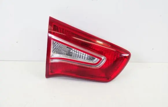 KIA Sportage Tailgate rear/tail lights 924053W010