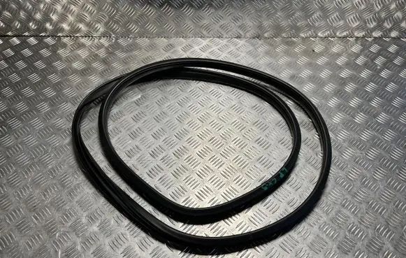 Mazda CX-5 II Front door rubber seal PU20815