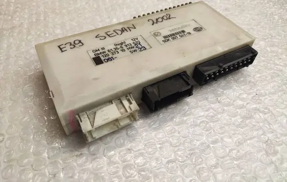 BMW 5 E39 Comfort/convenience module 6913522 61356913522
