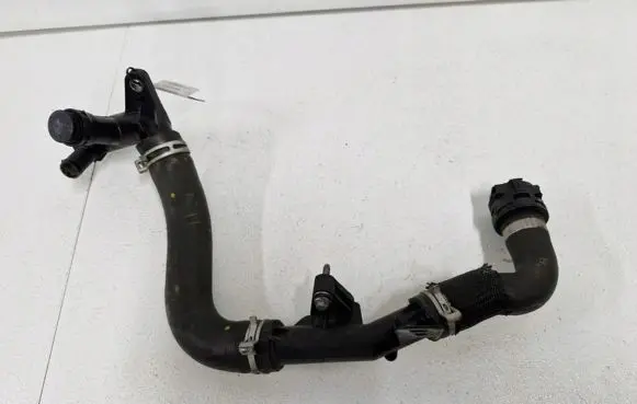 Peugeot 308 Engine coolant pipe/hose 11225021122501