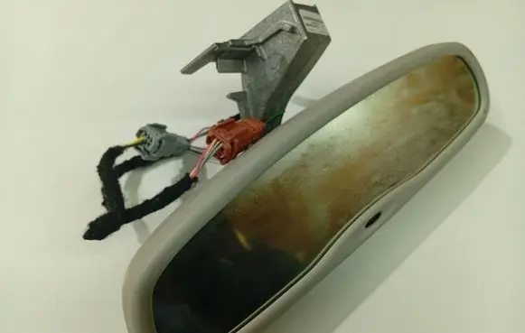 Renault Fluence Rear view mirror (interior) 