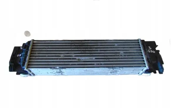 BMW 3 G20 G21 Intercooler radiator 8590105
