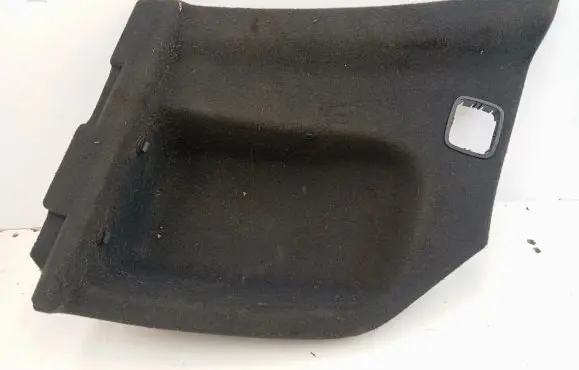 Porsche Macan (95B) Trunk/boot side trim panel T95B135