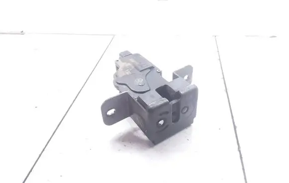 KIA Sorento Tailgate/trunk/boot lock/catch/latch 871303E000
