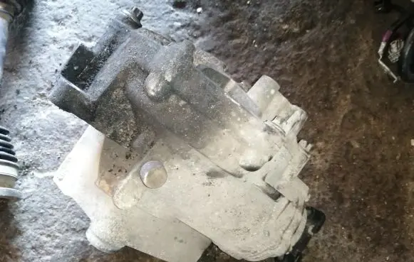 Mercedes-Benz E W211 Front differential A2203350101 A2203350004 164251