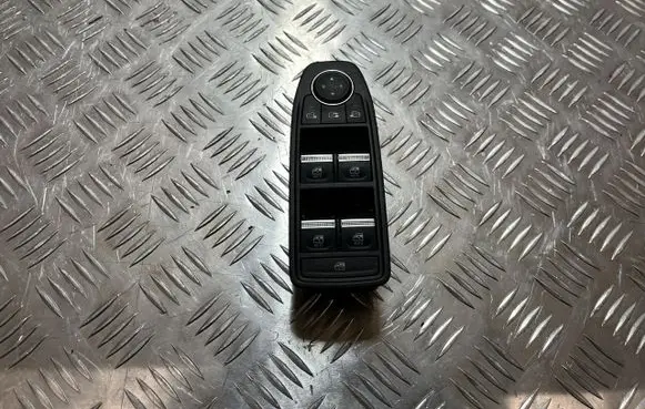 Renault Arkana Quarter vent window switch 254107001R