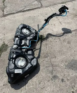 Mercedes-Benz C W204 Fuel tank 2044708301
