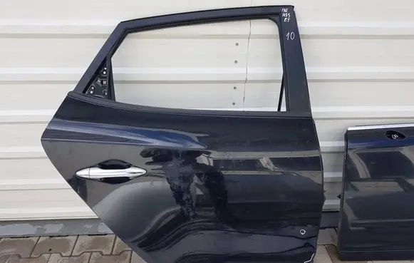 Hyundai ix35 Rear door 