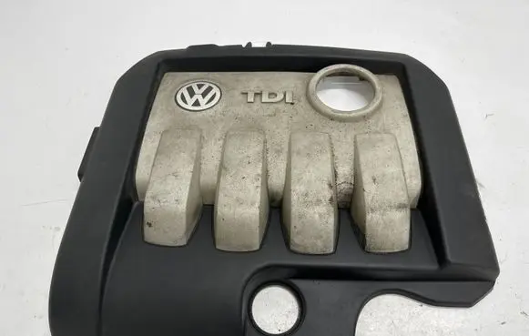 Volkswagen Jetta V Engine cover (trim) 03G103925BR