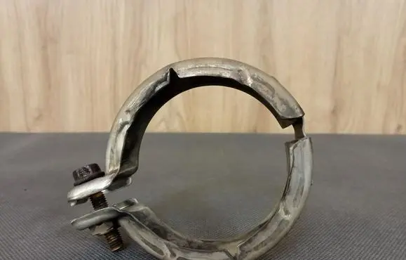 Mercedes-Benz CLK A209 C209 Muffler pipe connector clamp 2034900441 A2034900441