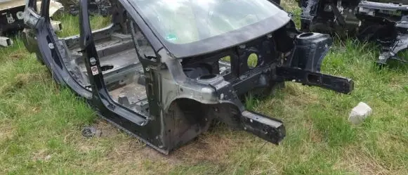 BMW 2 F46 Front quarter panel 
