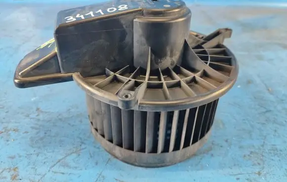 Dodge Grand Caravan Heater fan/blower 68029719AB