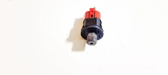 Volkswagen Golf III Front door sensor 1h0947563a