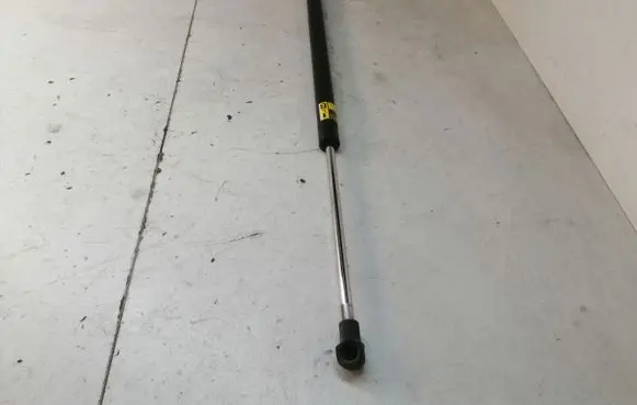 Nissan Qashqai Front bonnet/hood damper/strut 6UF28