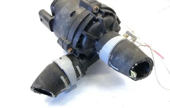 Volkswagen Transporter - Caravelle T6 Oil filter mounting bracket 2Q0965567A