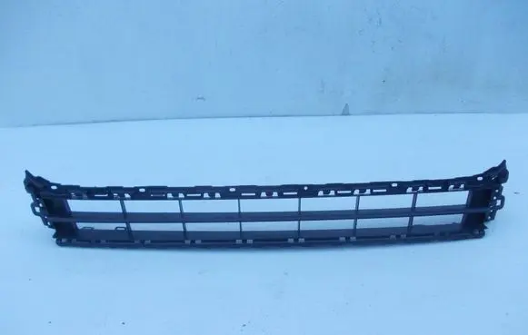 Volkswagen Arteon Front bumper lower grill 3G8853677