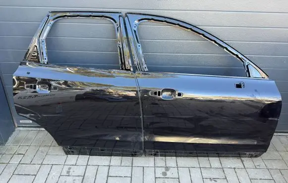 Volvo XC60 Front door CZESCICARSPL002