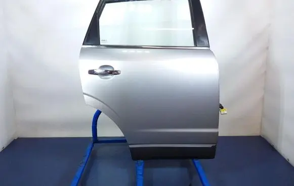 Opel Antara Rear door 