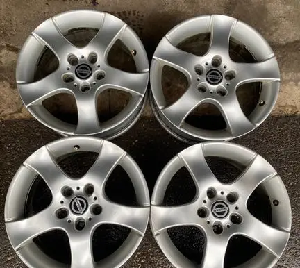Nissan Qashqai R16 alloy rim 