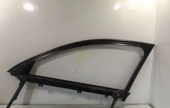 Audi A6 S6 C6 4F Front door window/glass frame 4F0837630