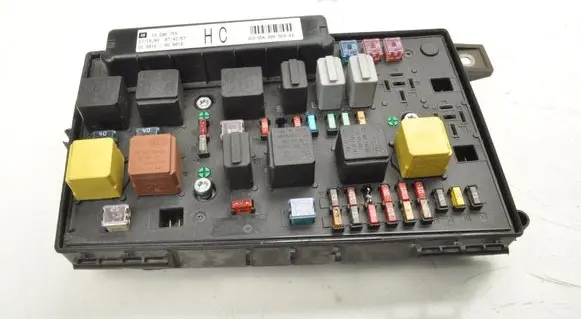 Opel Astra H Fuse box set 13206755