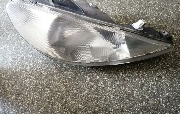 Peugeot 206 Headlight/headlamp 9640559480