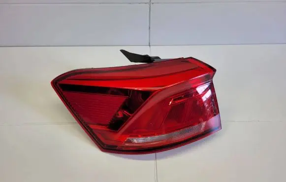 Volkswagen T-Roc Rear/tail lights 2GA945065