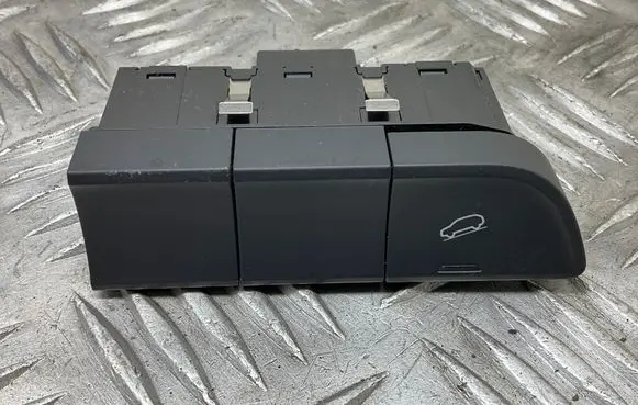 Audi Q3 8U Handbrake/parking brake auto hold switch 8U0959674F