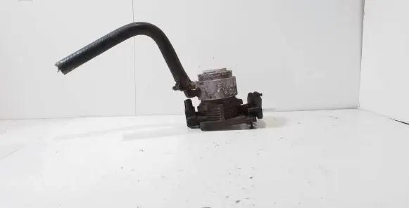 Ford Explorer Throttle valve F77U9U538AC