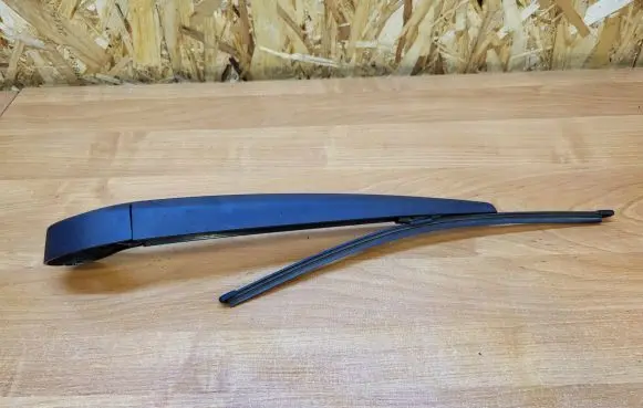 Volvo XC70 Rear wiper blade 
