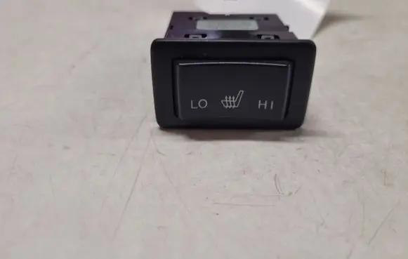 Mazda 6 Seat heating switch GS1E66420 03101400 K1827