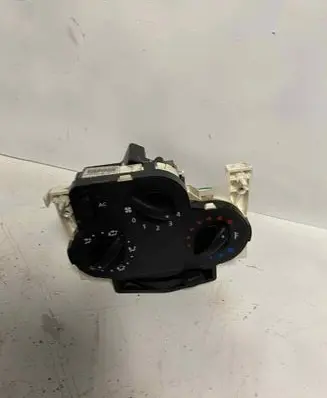 Dacia Logan I Climate control unit 69577008
