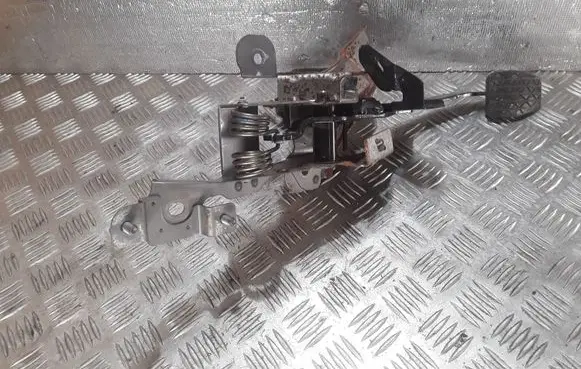 Clutch pedal