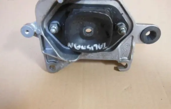Renault Talisman Gearbox mounting bracket 112221641R