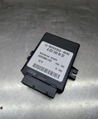 Mercedes-Benz E W211 Suspension control unit/module A2515450432