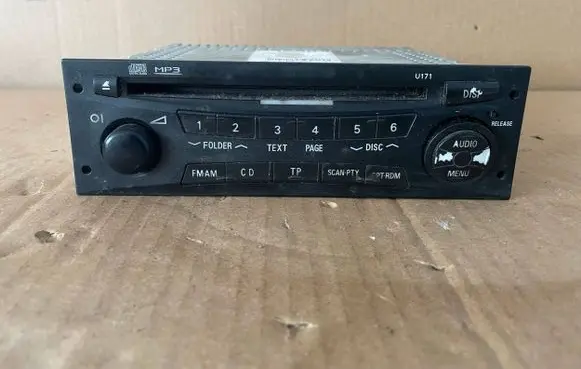 Mitsubishi Grandis Radio/CD/DVD/GPS head unit 8701A080 34U171