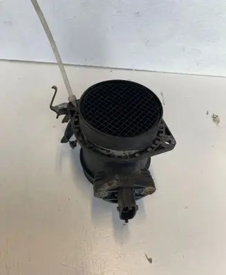 Volvo S70 V70 V70 XC Mass air flow meter 0280218045 9470640