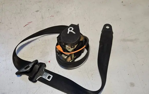 Citroen Jumpy Front seatbelt 048103