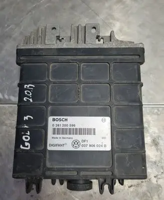 Volkswagen Golf III Engine control unit/module 0261200596 037906024B