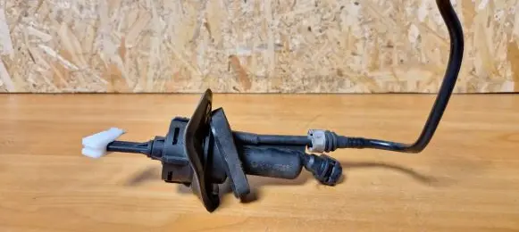 Ford S-MAX Clutch master cylinder Kg19300