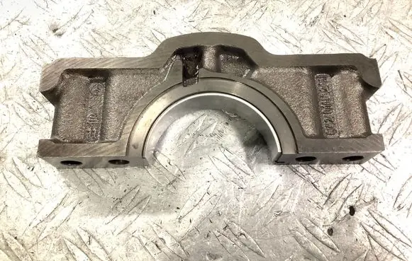 Mercedes-Benz Vito Viano W639 Crankshaft Holder 9K08R 6420110211