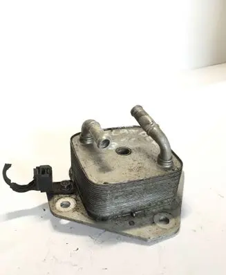 Mitsubishi Outlander Oil filter mounting bracket 