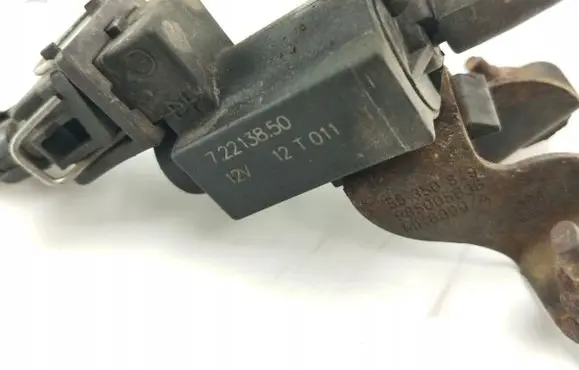 Opel Astra F Vacuum valve 72213850