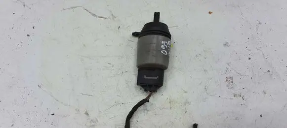 BMW 5 E60 E61 Windscreen/windshield washer pump 67126934159 23557610